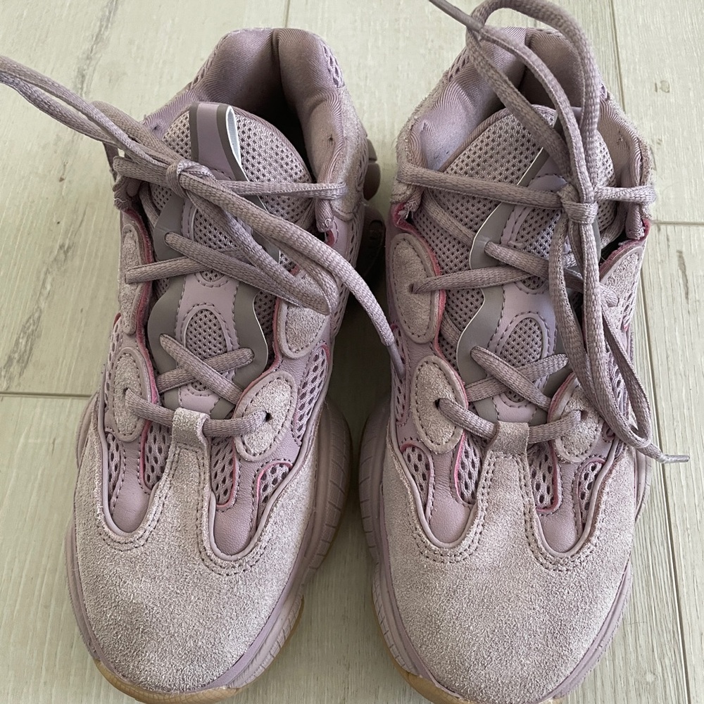 Adidas yeezy 500 size 5.5